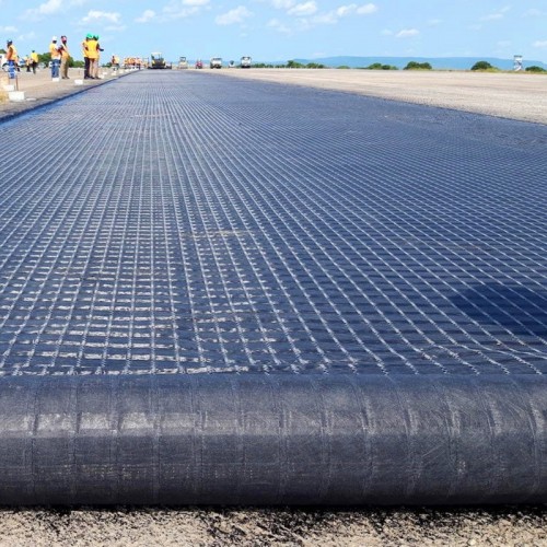 Fiberglass Geogrid Composite Nonwoven Bitumen Coated for Asphalt Overlayer Reinforcement Gravel Geogrid